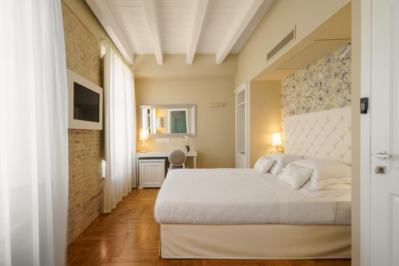 Boutique Hotel Carlo Felice Cagliari Eksteriør billede